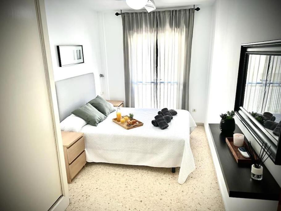El Rincon De Apolo. Atico Con Aparcamiento Gratis. Daire Málaga Dış mekan fotoğraf