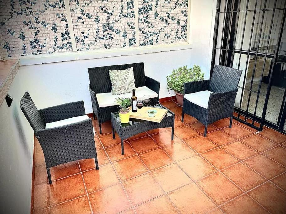 El Rincon De Apolo. Atico Con Aparcamiento Gratis. Daire Málaga Dış mekan fotoğraf